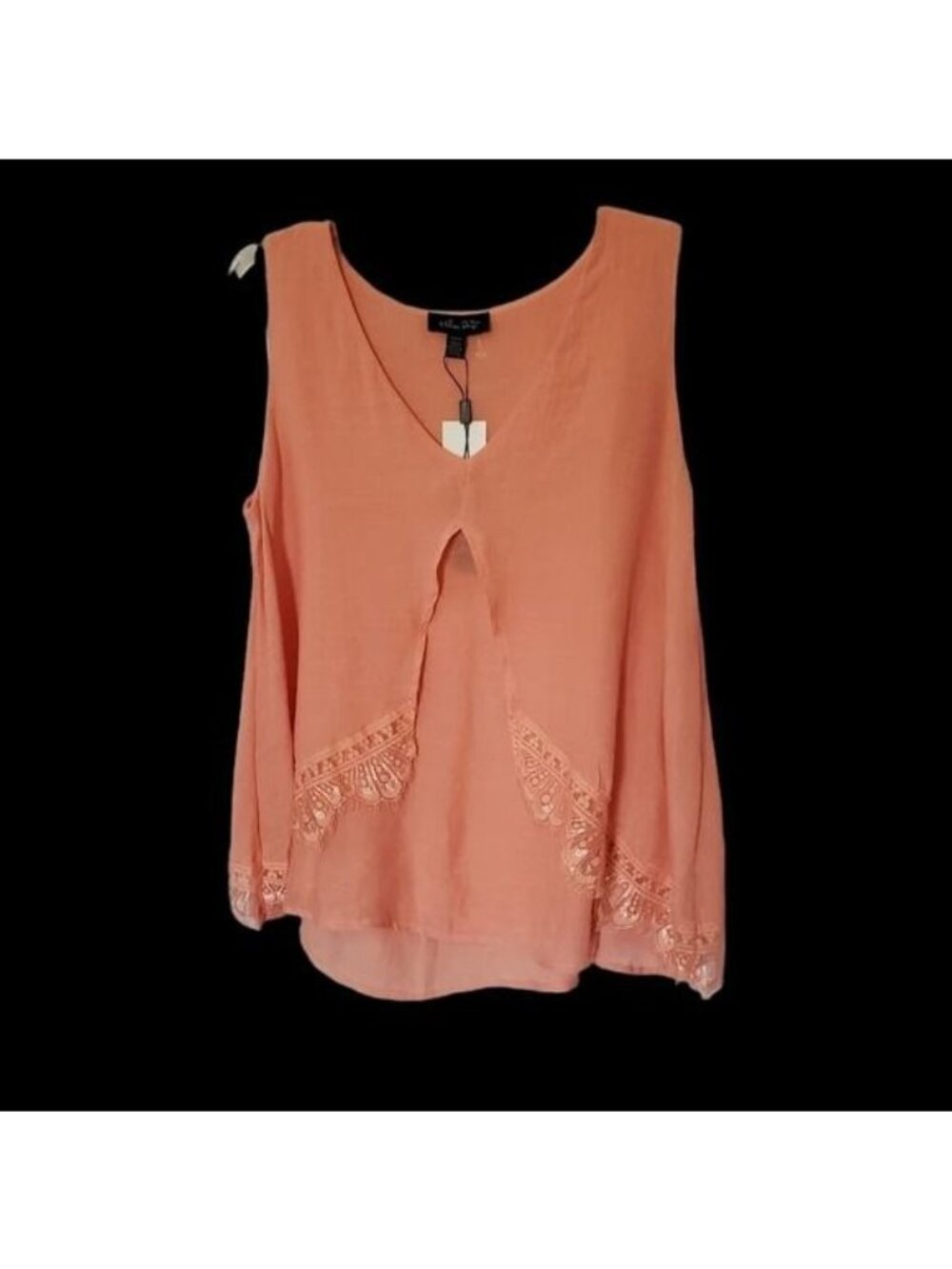 Melissa Paige Sleeveless Blouse W/Feminine Crochet Lace Trim Soft Peach Medium - Picture 2 of 8